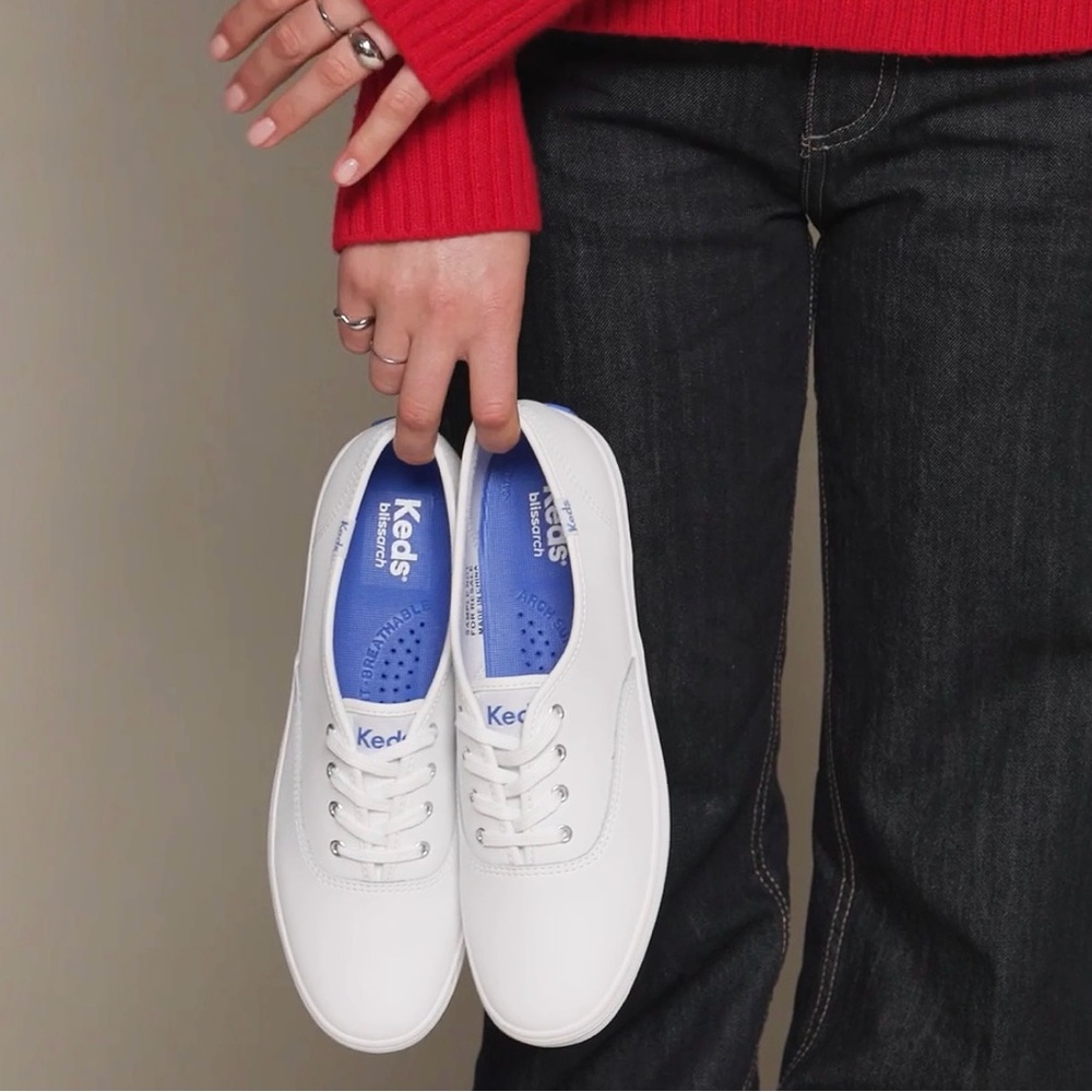 NIB$65 Keds Champion Originals Leather Lace Up, size 7. White leather.